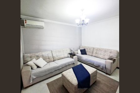 Sala - Casa 1 de casa à venda com 5 quartos, 226m² em Metalúrgicos, Osasco