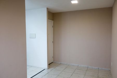 sala de apartamento para alugar com 2 quartos, 40m² em Jardim do Lago, São Paulo