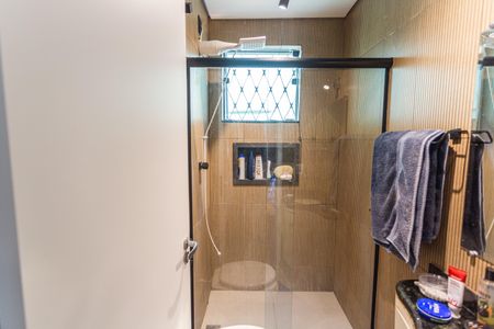 Banheiro da Suíte de apartamento à venda com 2 quartos, 90m² em Colégio Batista, Belo Horizonte