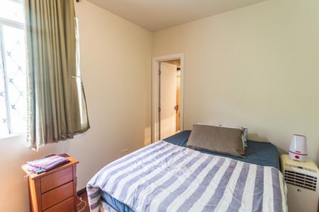 Suíte de apartamento à venda com 2 quartos, 90m² em Colégio Batista, Belo Horizonte