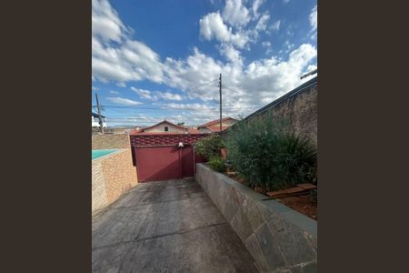 Casa para alugar com 3 quartos, 285m² em Nacional, Contagem