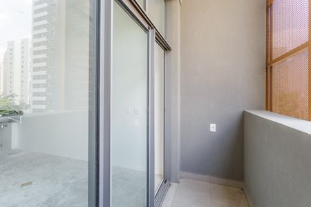 Varanda de kitnet/studio para alugar com 1 quarto, 24m² em Indianópolis, São Paulo