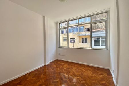Sala de apartamento para alugar com 2 quartos, 80m² em Urca, Rio de Janeiro