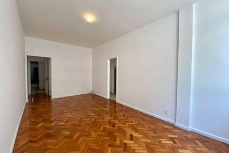 Sala de apartamento para alugar com 2 quartos, 80m² em Urca, Rio de Janeiro
