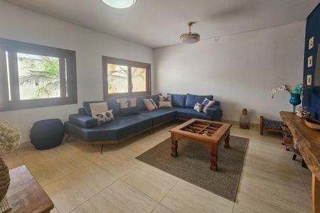 Sala de casa para alugar com 3 quartos, 420m² em Jardim Guaiuba, Guarujá