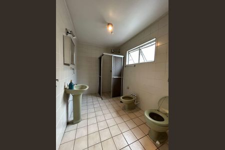 Casa à venda com 5 quartos, 298m² em Moema, São Paulo