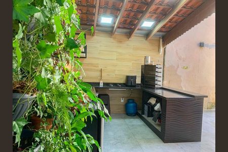Casa à venda com 3 quartos, 203m² em Jardim Marambaia, Jundiaí