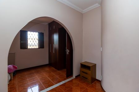 Casa à venda com 2 quartos, 150m² em São Bernardo, Belo Horizonte