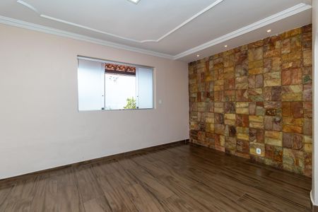 Casa à venda com 2 quartos, 150m² em São Bernardo, Belo Horizonte