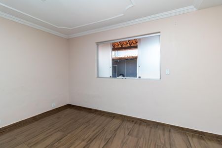 Casa à venda com 2 quartos, 150m² em São Bernardo, Belo Horizonte