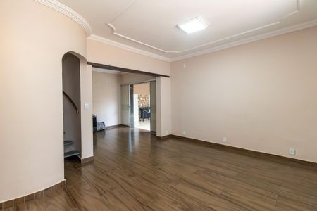 Casa à venda com 2 quartos, 150m² em São Bernardo, Belo Horizonte