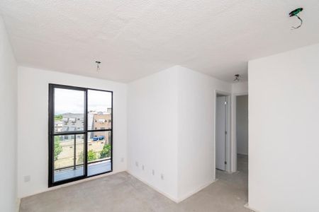 Sala de apartamento à venda com 2 quartos, 42m² em Vila Kosmos, Rio de Janeiro