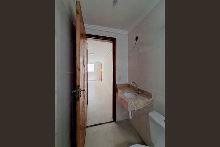 Banheiro de apartamento para alugar com 1 quarto, 32m² em Água Fria, São Paulo