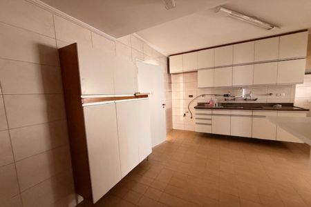 Apartamento à venda com 4 quartos, 180m² em Moema, São Paulo