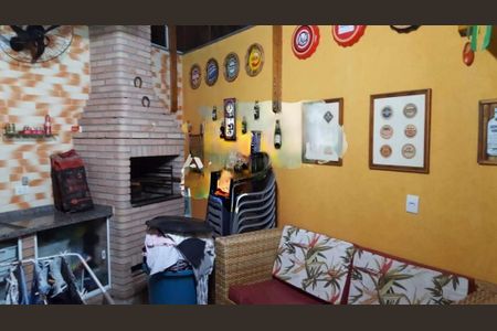 Casa à venda com 3 quartos, 160m² em Vila Bertioga, São Paulo