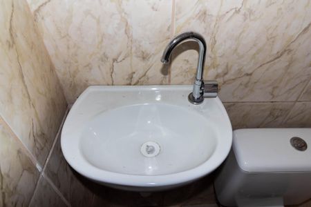 Banheiro de casa para alugar com 1 quarto, 40m² em Chácara Belenzinho, São Paulo