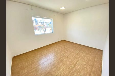 Casa para alugar com 4 quartos, 170m² em Barreiro, Belo Horizonte