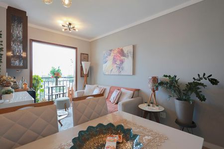 Sala de estar de apartamento à venda com 2 quartos, 54m² em Vila Roque, São Paulo