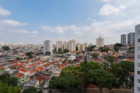 Vista da sacada da sala de estar de apartamento à venda com 2 quartos, 54m² em Vila Roque, São Paulo