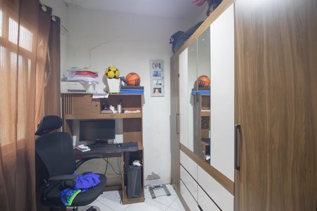 Quarto 1 de casa para alugar com 2 quartos, 80m² em Porto Novo, São Gonçalo