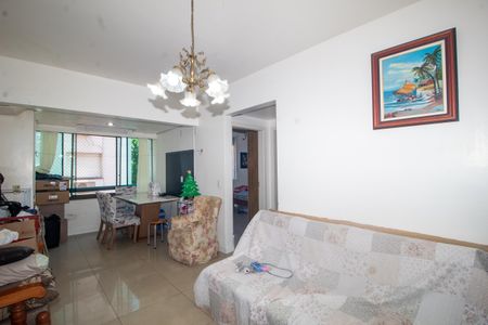 Sala de apartamento à venda com 2 quartos, 60m² em Teresópolis, Porto Alegre