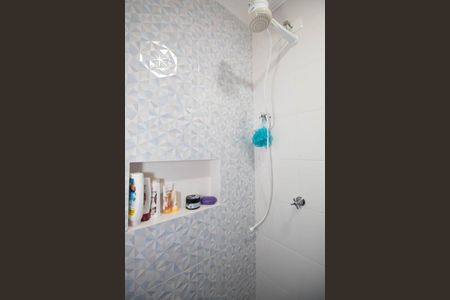 Banheiro de kitnet/studio à venda com 1 quarto, 31m² em Vila Leonor, São Paulo