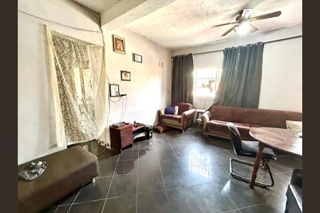 Sala de casa para alugar com 3 quartos, 150m² em Jardim Santa Francisca, Guarulhos