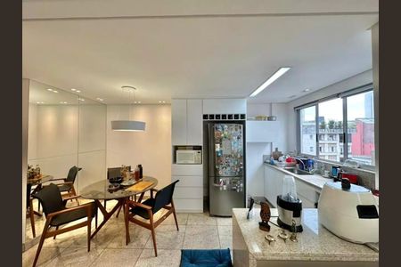 Apartamento à venda com 2 quartos, 90m² em Savassi, Belo Horizonte