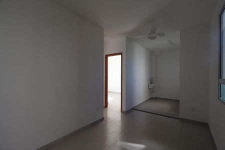 Sala de apartamento para alugar com 2 quartos, 40m² em Jardim Ouro Branco, Ribeirão Preto