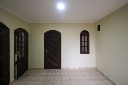 Sala de casa para alugar com 3 quartos, 200m² em Jardim Santa Adelia, São Paulo