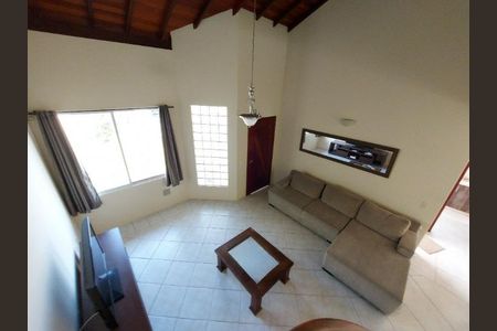 Casa para alugar com 3 quartos, 162m² em Coqueiros, Florianópolis