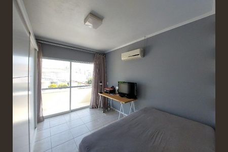 Casa para alugar com 3 quartos, 162m² em Coqueiros, Florianópolis