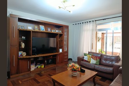 Sala de estar de casa à venda com 4 quartos, 185m² em Pompeia, São Paulo