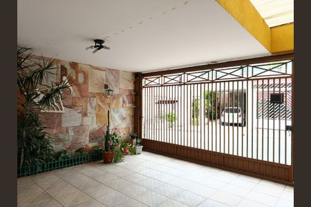 Garagem de casa à venda com 4 quartos, 185m² em Pompeia, São Paulo