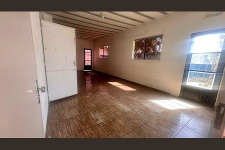 Casa para alugar com 3 quartos, 180m² em Colonial, Contagem
