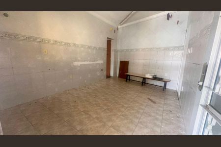 Casa para alugar com 3 quartos, 180m² em Colonial, Contagem