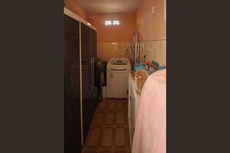 Área de Serviço de casa à venda com 4 quartos, 192m² em Jardim Ivone, São Paulo