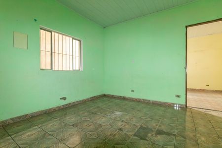 Sala de casa à venda com 8 quartos, 250m² em Jardim Verônia, São Paulo