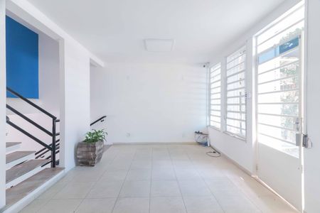 Sala de casa para alugar com 3 quartos, 300m² em Butantã, São Paulo