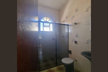 Casa para alugar com 4 quartos, 184m² em Flamengo, Contagem