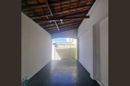 Casa para alugar com 4 quartos, 184m² em Flamengo, Contagem