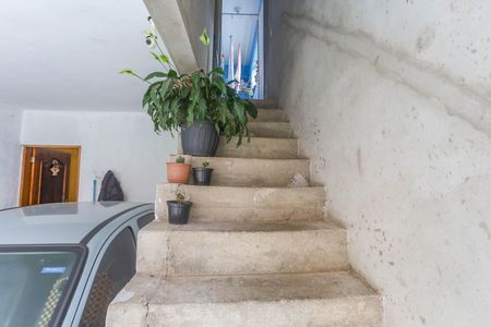 Escada de casa à venda com 7 quartos, 192m² em Casa Grande, Diadema