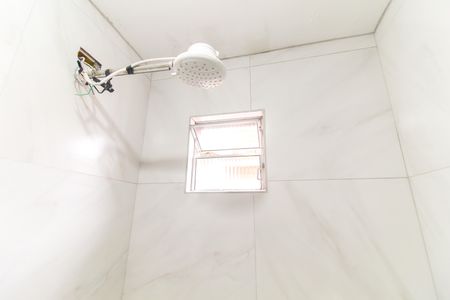 Banheiro de casa para alugar com 1 quarto, 40m² em Vila Verde, São Paulo