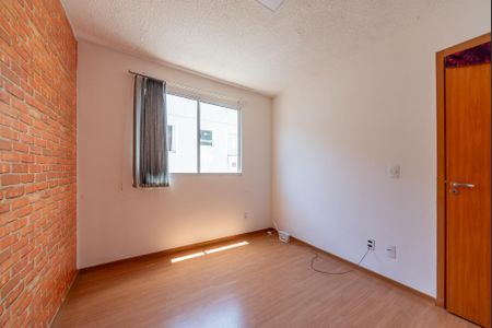 Quarto 2 de apartamento para alugar com 2 quartos, 50m² em Cecília, Viamão