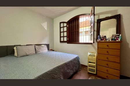 quarto de casa à venda com 3 quartos, 330m² em Colégio Batista, Belo Horizonte
