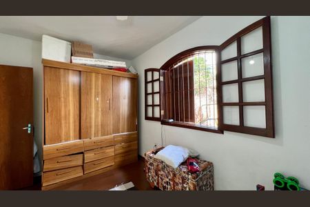 quarto de casa à venda com 3 quartos, 330m² em Colégio Batista, Belo Horizonte