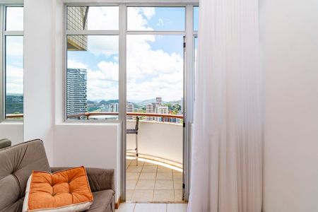 Varanda da Sala de apartamento para alugar com 1 quarto, 39m² em Vale do Sereno, Nova Lima