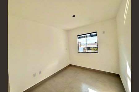 Casa à venda com 2 quartos, 109m² em Piratininga, Belo Horizonte