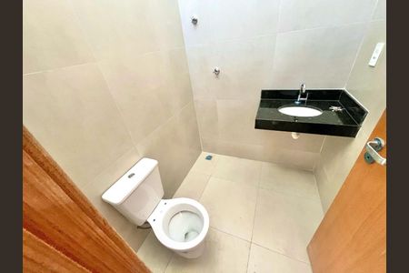 Casa à venda com 2 quartos, 109m² em Piratininga, Belo Horizonte