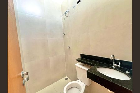 Casa à venda com 2 quartos, 109m² em Piratininga, Belo Horizonte